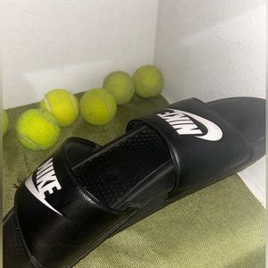 Nike slides